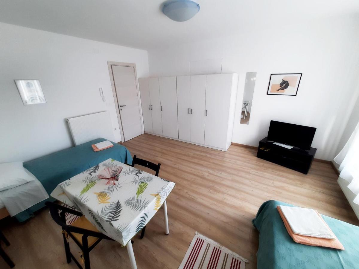 Argonauti With Free Parking Apartment Pula Exterior photo